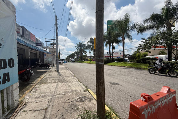 Terreno en Av. Poder Legislativo